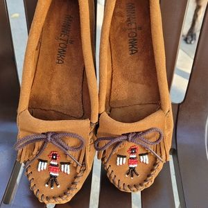 NEW..Sz 6.5 MINNETONKA MOCS